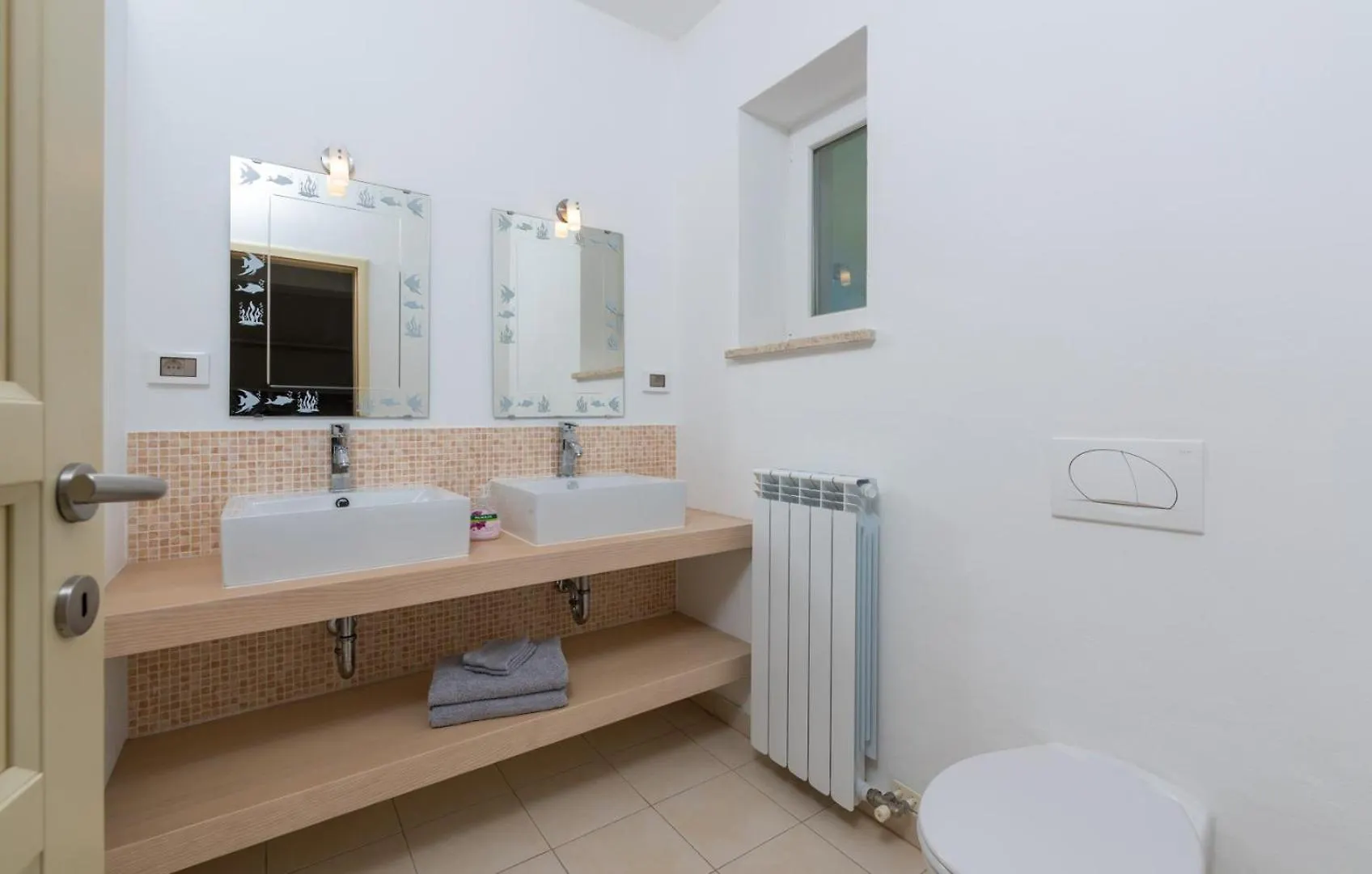 Villa Mali Raj Zikovici 0*,  Croatia