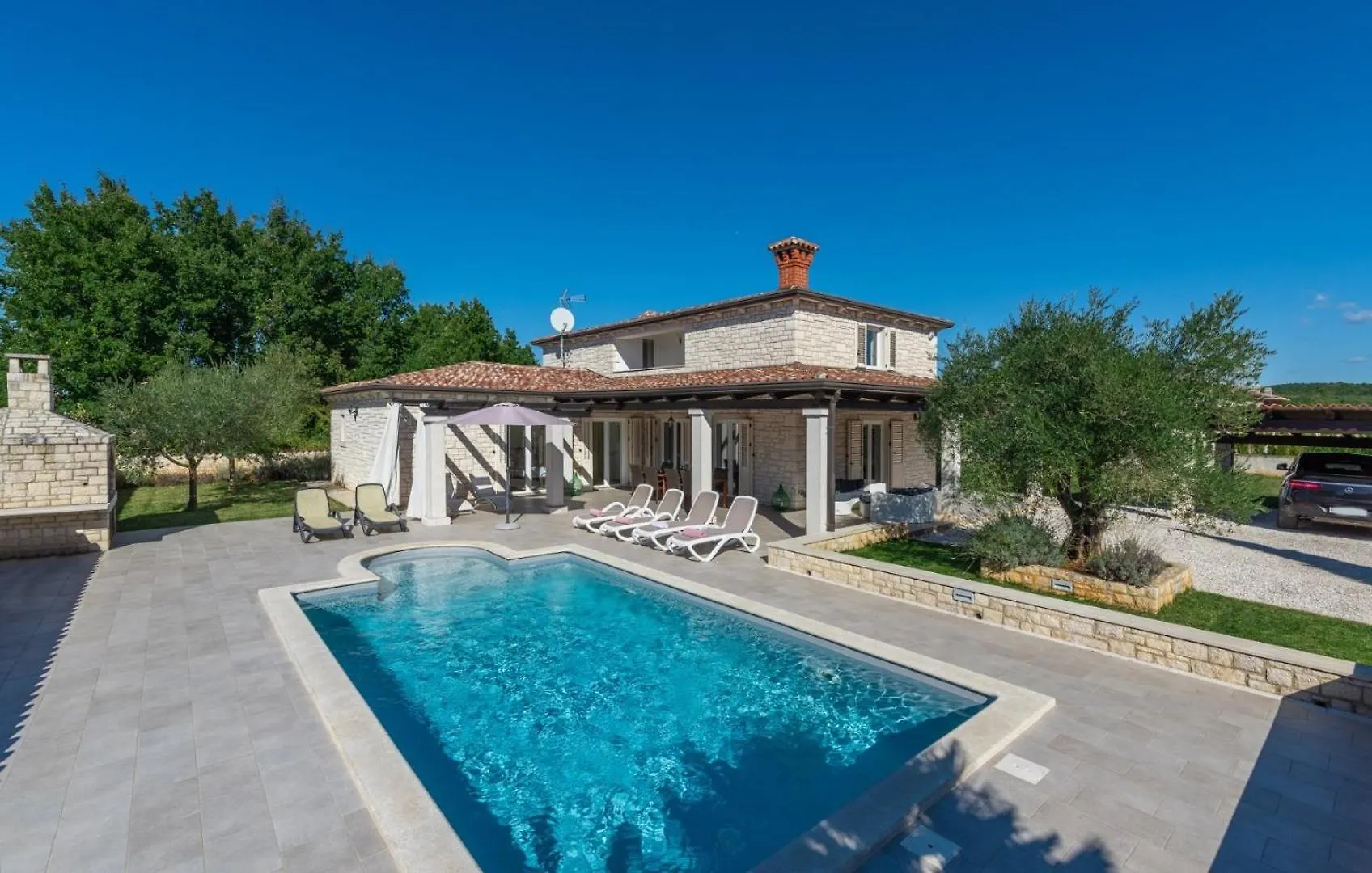 Villa Mali Raj Zikovici